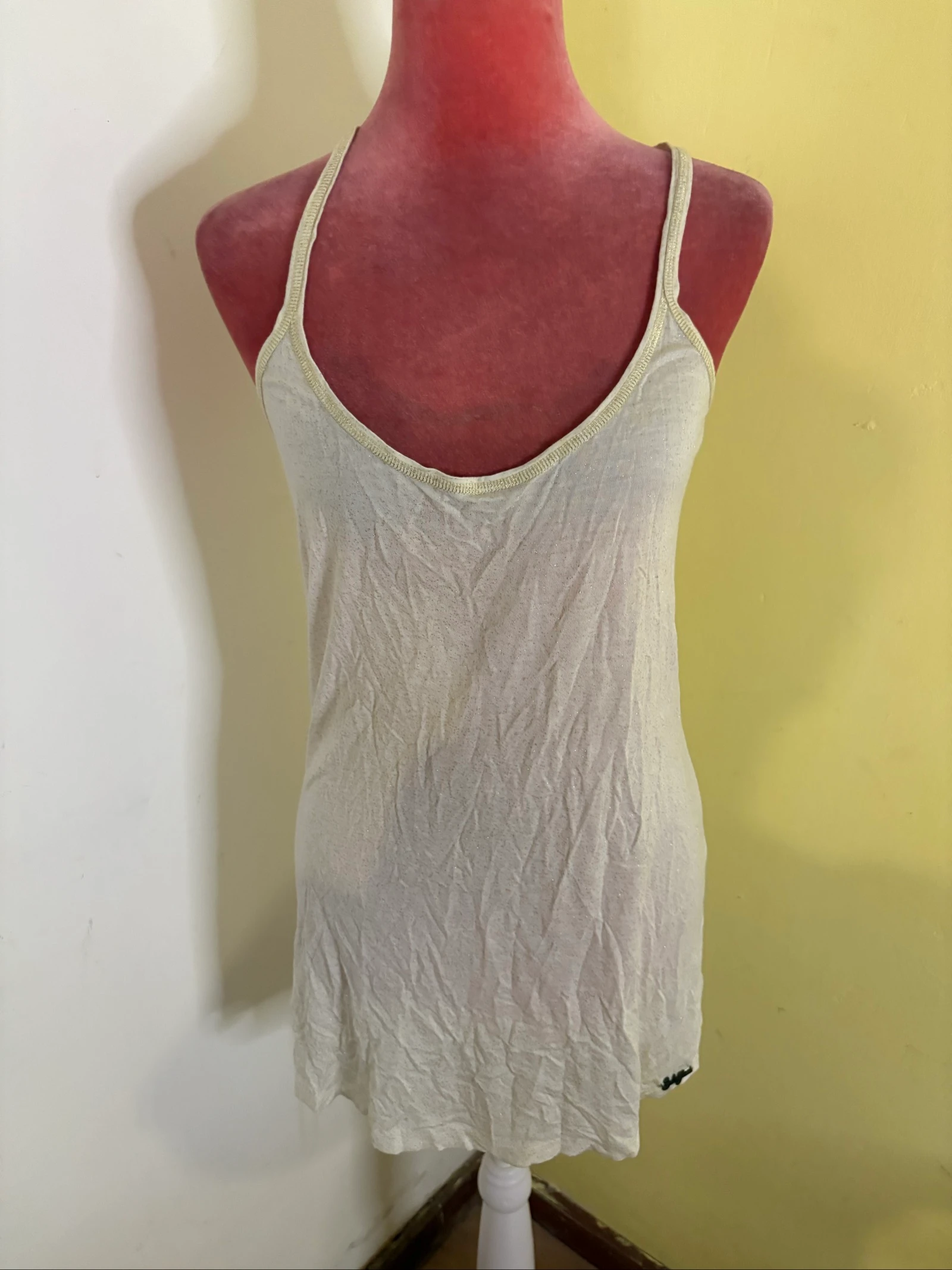 Top Regata Beige avec Lurex Doré, Bretelles Fines – photo 3